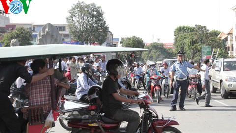 ฝ่ายค้านในกัมพูชาจัดการชุมนุมประท้วงอย่างสงบเพื่อคัดค้านผลการเลือกตั้ง
